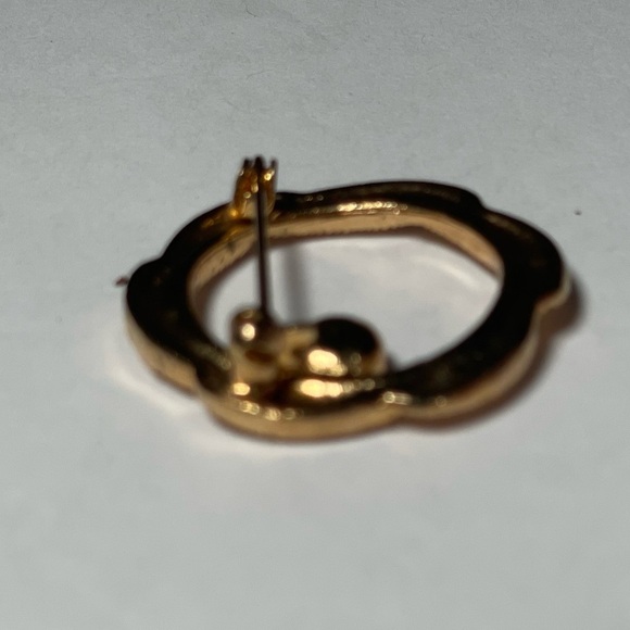 gold tone textured round brooch pin garnet rhinestone - Picture 4 of 4